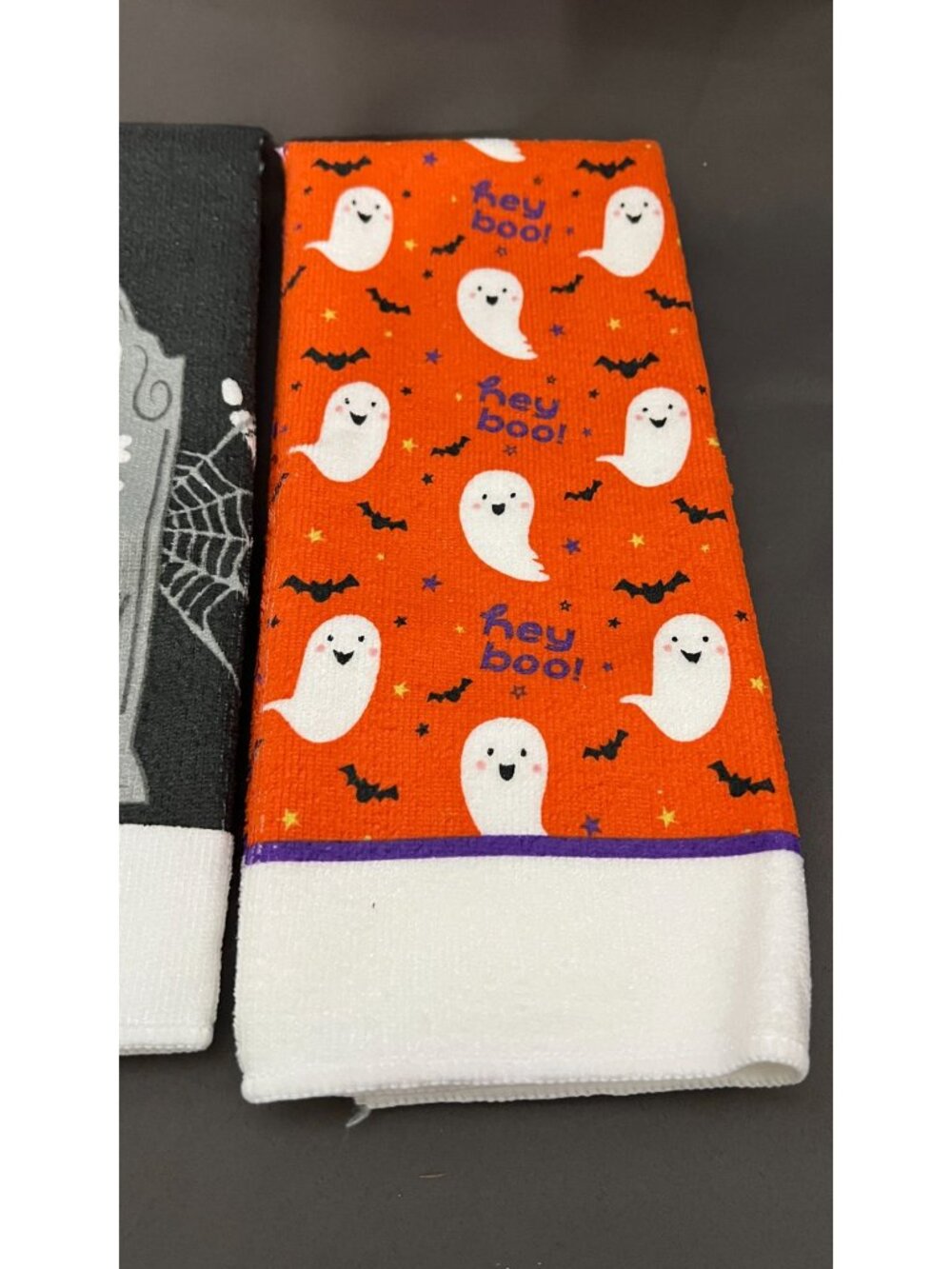 Set Of 3 Halloween-Themed Kitchen Towels - Pumpkins Tombstone Ghosts - Festive D - Picture 4 of 4